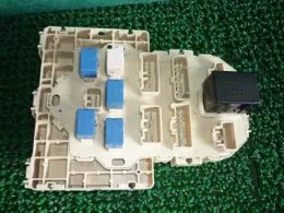 3678054L00 блок предохранителей Suzuki Sx4