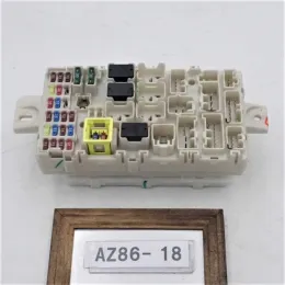 8637A850 блок запобіжників до Mitsubishi