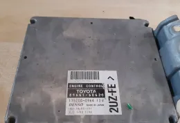 1752000964 блок управления ECU Toyota Land Cruiser (J100) 2000