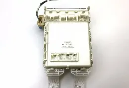 4F090581 блок запобіжників Toyota Prius (XW20) 2005