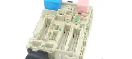 8273005170D Fuse box control unit Toyota Avensis T270 2011