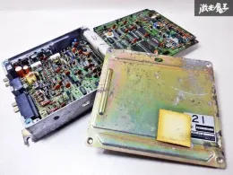 2371012P11 блок керування двигуном до Nissan