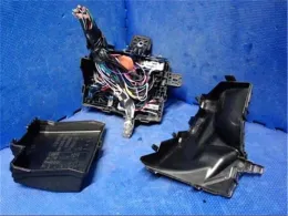 8266212E00 Toyota Corolla, fielder fuse control box