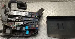 8266205200 Fuse box control unit Toyota Avensis T270 2014