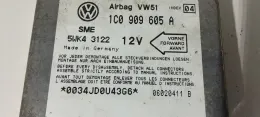 06020411B блок управления AirBag (SRS) Volkswagen Golf IV 2001