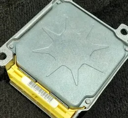 010371387L блок управления AirBag (SRS) Mitsubishi Space Star 2002