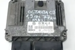 03G906621LB блок управления ECU Skoda Octavia Mk2 (1Z) 2007