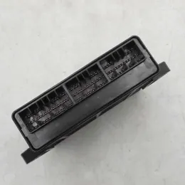 1860C682 блок управления двигателем Nissan