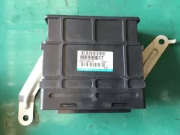MR988617 блок управления двигателем Mitsubishi Pajero, mini
