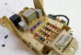 827300D020A12090519030 Fuse box control unit Toyota Yaris 2001