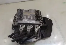 8V2112A650CD блок управління ECU Mazda 2 2009