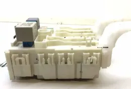 4F090581 блок запобіжників Toyota Prius (XW20) 2005