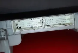 8273052AL70C Fuse box control unit Toyota Verso-S 2012