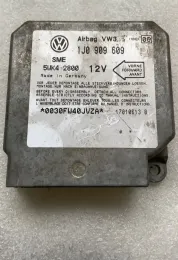 17010613 блок управления AirBag (SRS) Volkswagen Golf IV 2002
