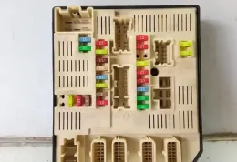 9636200651 блок предохранителей Renault Megane III 2008 - фото