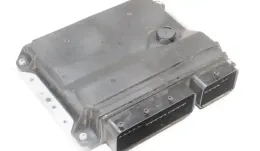 8966102S20 блок управления ECU Toyota Auris 150 2009