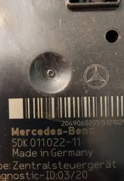 5DK01102211 блок запобіжників Mercedes-Benz C W204 2012