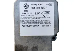 39010205B блок управління AirBag (SRS) Volkswagen Golf IV 2001