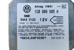 39010205B блок управления AirBag (SRS) Volkswagen Golf IV 2001