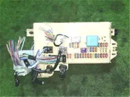 82600B2401 Daihatsu Mira, es fuse control box