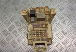 827300D020A Fuse box control unit Toyota Yaris 2002