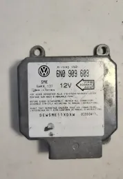 03960411 блок управления AirBag (SRS) Volkswagen PASSAT B7 2012