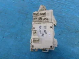 8273044171 Toyota Isis fuse control box