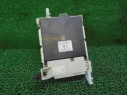 8922152210 блок запобіжників до Toyota