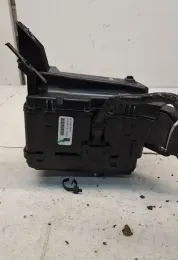 821150UE90C блок запобіжників Toyota Yaris 2017