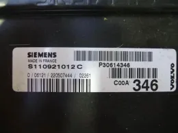 S110921012C блок управления двигателем Volvo 40, series