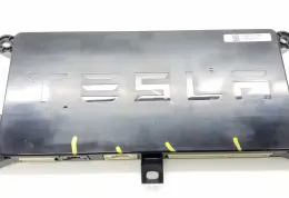 104390010C блок управління Tesla Model X 2016