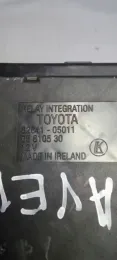 8264105011 Fuse box control unit Toyota Avensis T220 2001