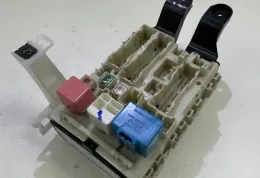 8273002V50 Fuse box control unit Toyota Corolla E140 E150 2012