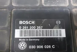 BOSCH0261200257 блок управления ECU Volkswagen Vento