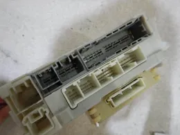 8273030160 Toyota Crown fuse control box
