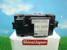 8260097205 блок запобіжників до Daihatsu