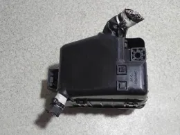 82661B2421 Daihatsu fuse control box
