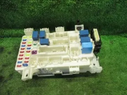 243554A01D блок запобіжників до Nissan Roox