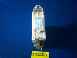 8273028640 Toyota Estima fuse control box