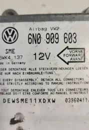 03960411 блок управления AirBag (SRS) Volkswagen PASSAT B7 2012