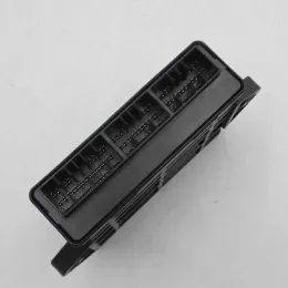 1860C346 блок управления двигателем Nissan