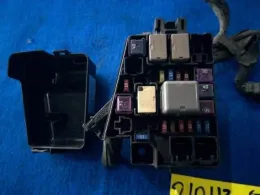 82661B2150 Daihatsu Move fuse control box