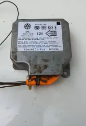 04950106 блок управління AirBag (SRS) Volkswagen Golf III 1995