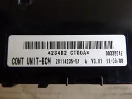 284B2CT05A блок запобіжників до Nissan March