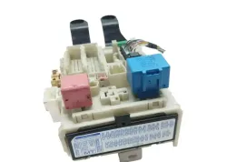 8273005170C Fuse box control unit Toyota Avensis T270 2011