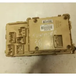 676781907 блок запобіжників Toyota Avensis T250 2006