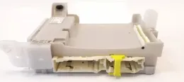 8273052M80 Fuse box control unit Toyota Yaris 2012