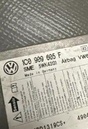 49040307 блок управління AirBag (SRS) Volkswagen PASSAT B7 2013