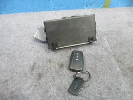 SU00307639 блок управления двигателем Toyota
