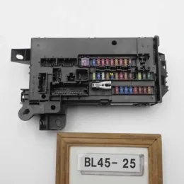 82600B1160 Toyota fuse control box